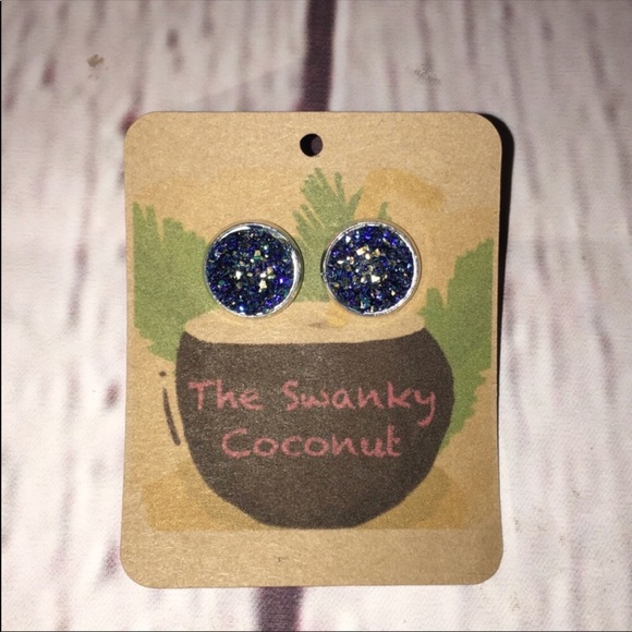 Swanky Coconut - Picture 3 of 3